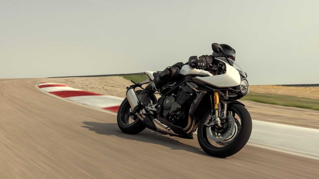 2022-triumph-speed-triple-rr