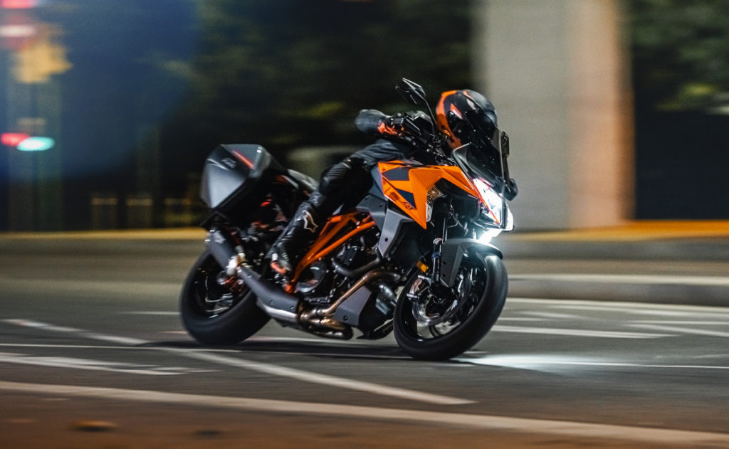 2022 KTM 1290 SUPER DUKE GT LAUNCH (5)