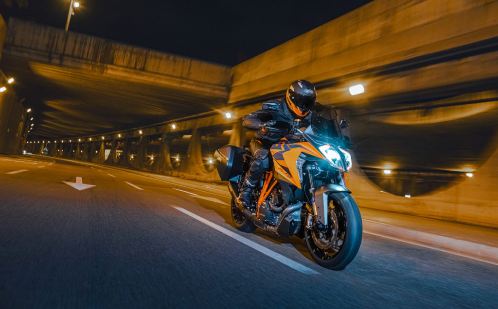 2022 KTM 1290 SUPER DUKE GT LAUNCH (5)