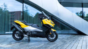 2022-Yamaha-TMAX