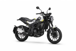 2022- Benelli-Leoncino-250