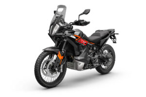 2023 KTM 790 ADVENTURE (1)