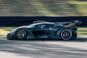 2025-Bugatti-Bolide-Production-Hypercar-0-Hero-2