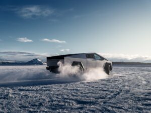 Tesla-Cybertruck-WInter-Testing