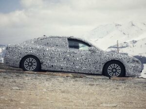 New-Skoda-Superb-Mule-testing-cov