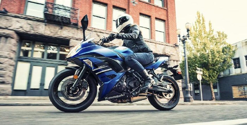  Kawasaki Ninja 650 arrives in Candy Blue Plasma color in India,Price at Rs 5.33 Lakhs