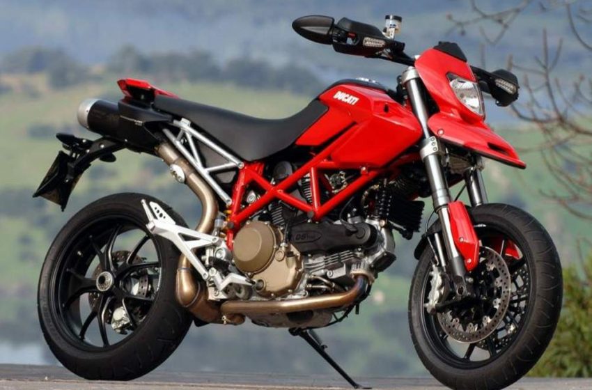  Spotted “New” Ducati Hypermotard: With Uber Looks