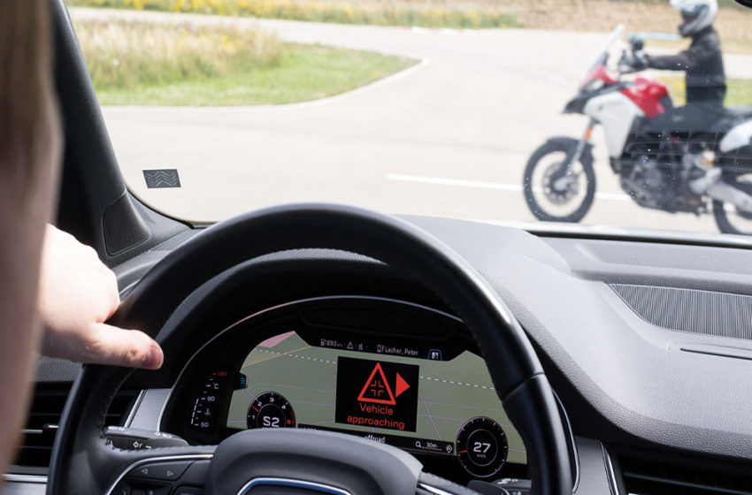  News : Ducati unveils next gen communication technology between cars to bike