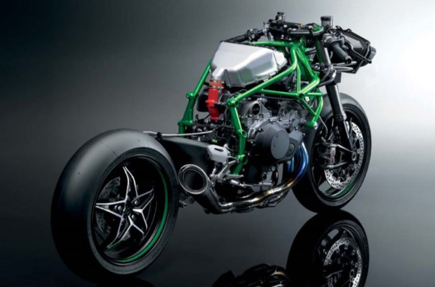  Evolution of engineering marvel ‘ Kawasaki Ninja H2R ‘