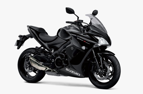  Suzuki brings 2020 GSX-S1000F and we compare it with the old model