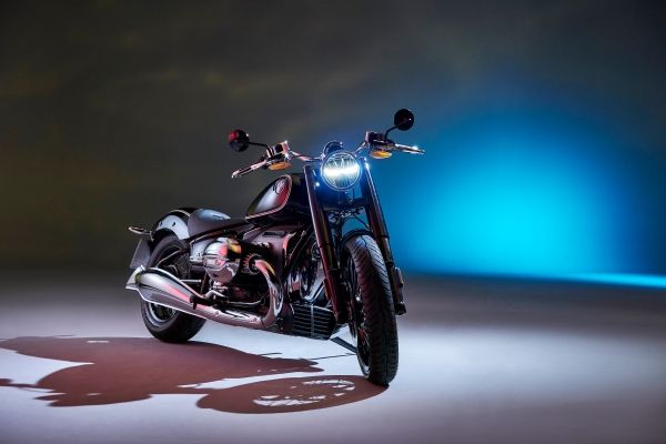  BMW Motorrad unveils its much-awaited R18 cruiser