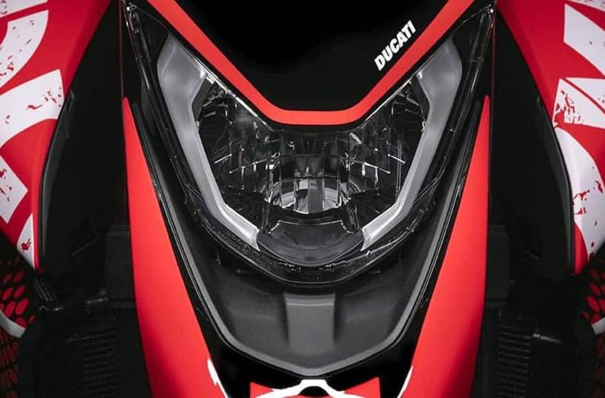  Ducati presents the new Hypermotard 950 RVE version