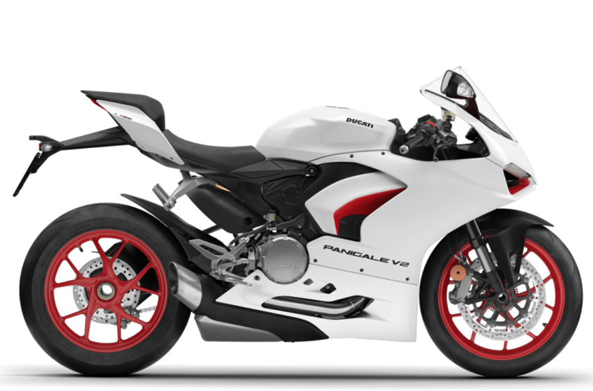  The new arrival Ducati Panigale V2 has started trickling with the dealers in India