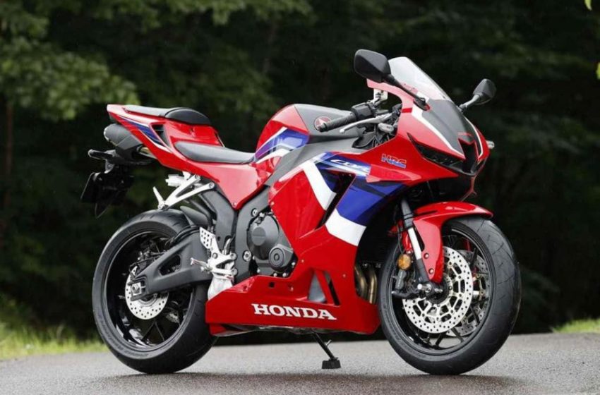  New pictures of 2021 Honda CBR600RR