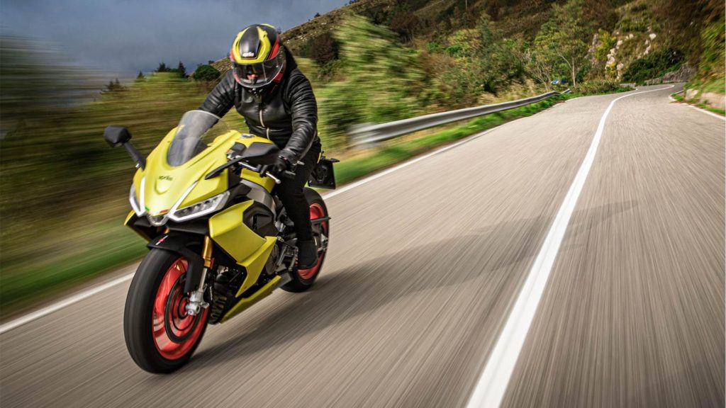 Aprilia RS 660 price in India is close to RS 13.4 Lakh Adrenaline