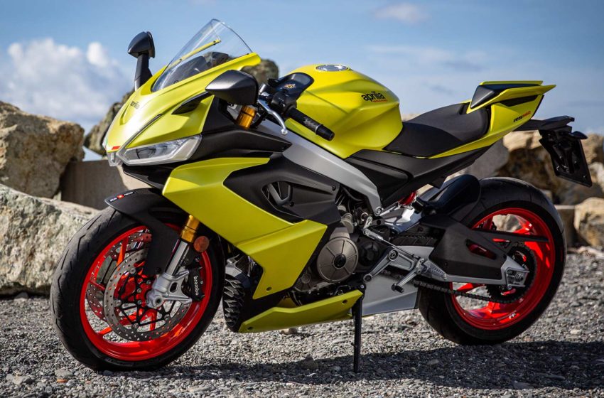  Aprilia RS 660 price in India is close to RS 13.4 Lakh