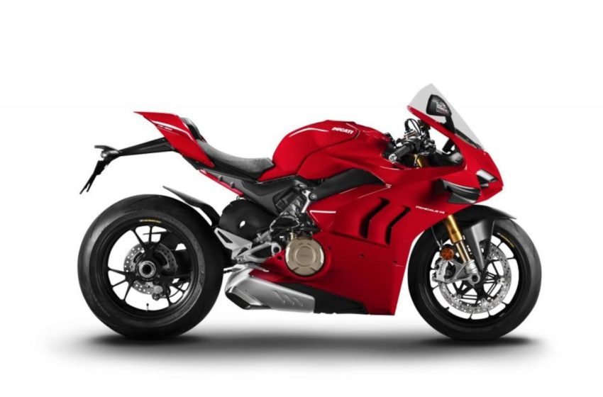  Ducati India has thrown a teaser of the Panigale V4 on its social media