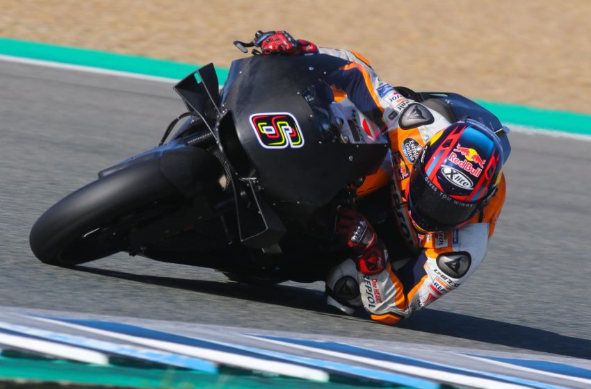  Stefan Bradl tests new aeros and air intakes for Honda