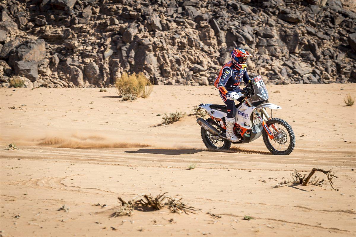 Daniel-Sanders-KTM-Factory-Racing-2021-Dakar-Rally-Stage-Eigh