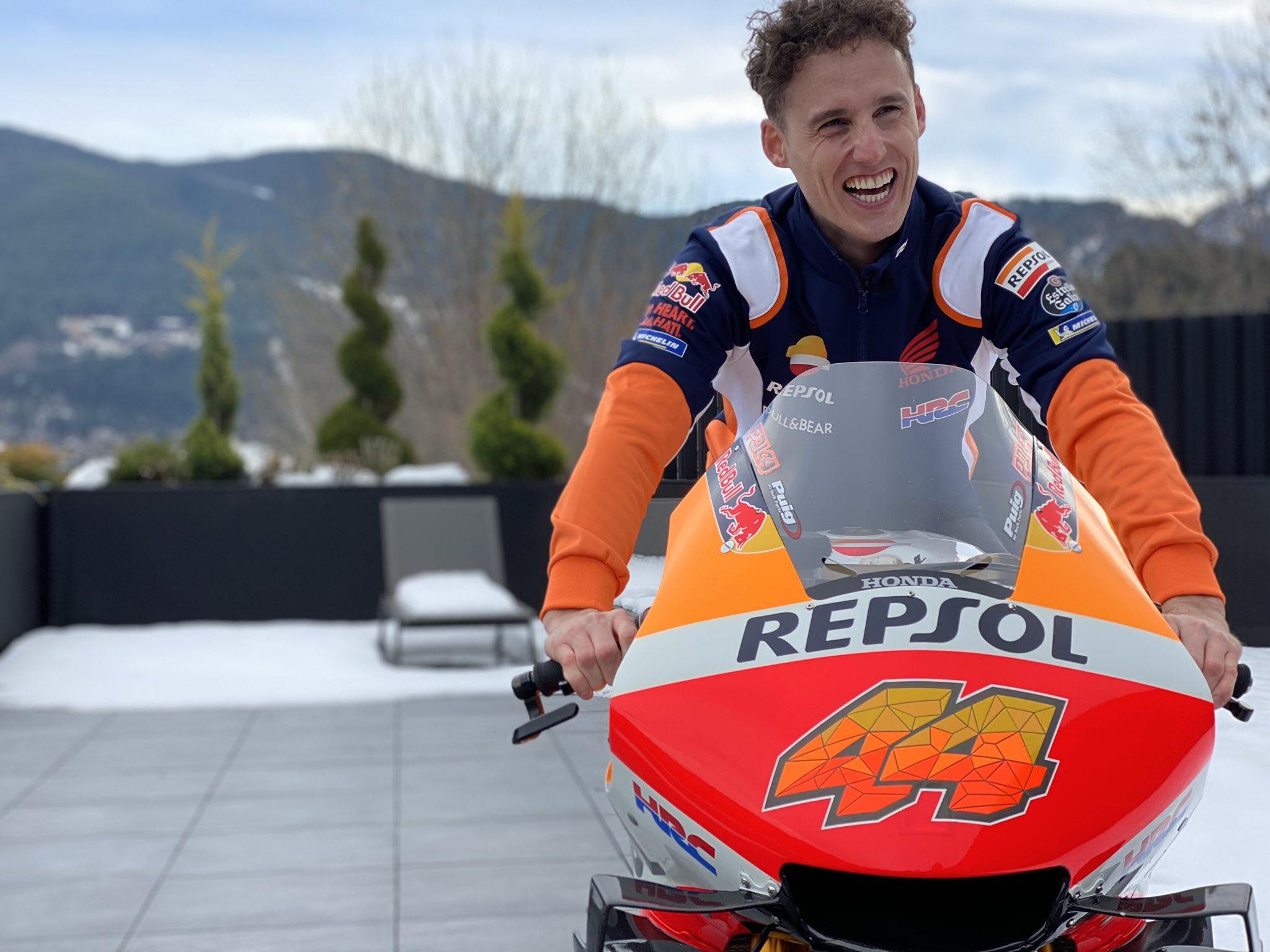 Pol Espargaro gets his new Honda RC213V - Adrenaline ...