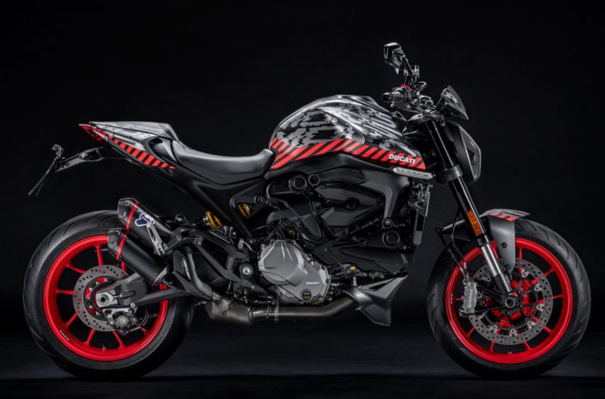  Ducati brings the decal kits to customize the new Monster