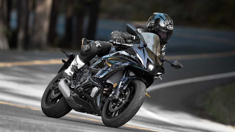 Yamaha unveils the new sensual and compact YZF-R7 - Adrenaline Culture ...