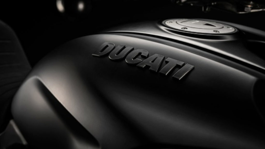 Cover-2021 BS6- Ducati-Diavel