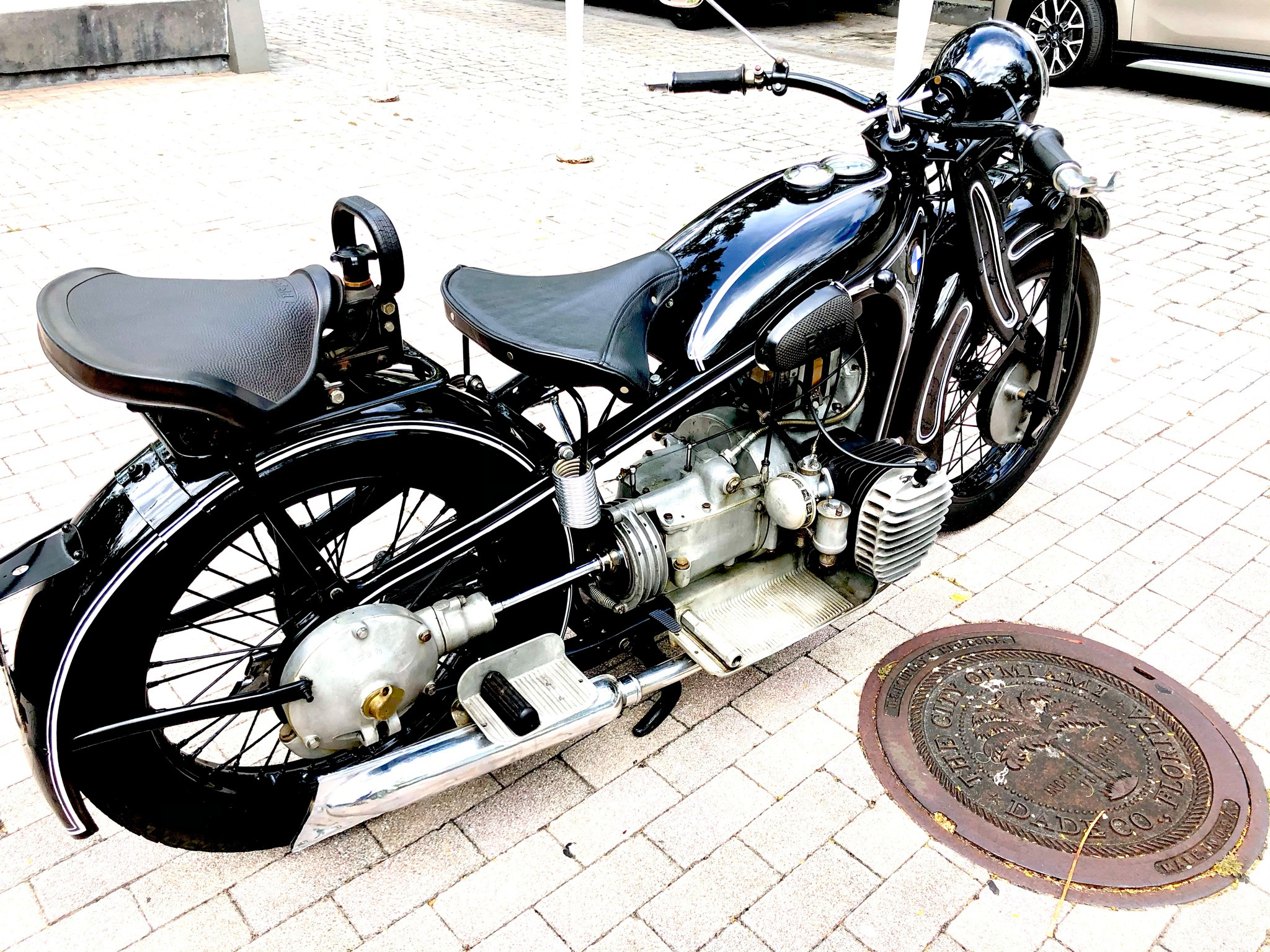 1934 BMW R11 Series 5 is on auction-2