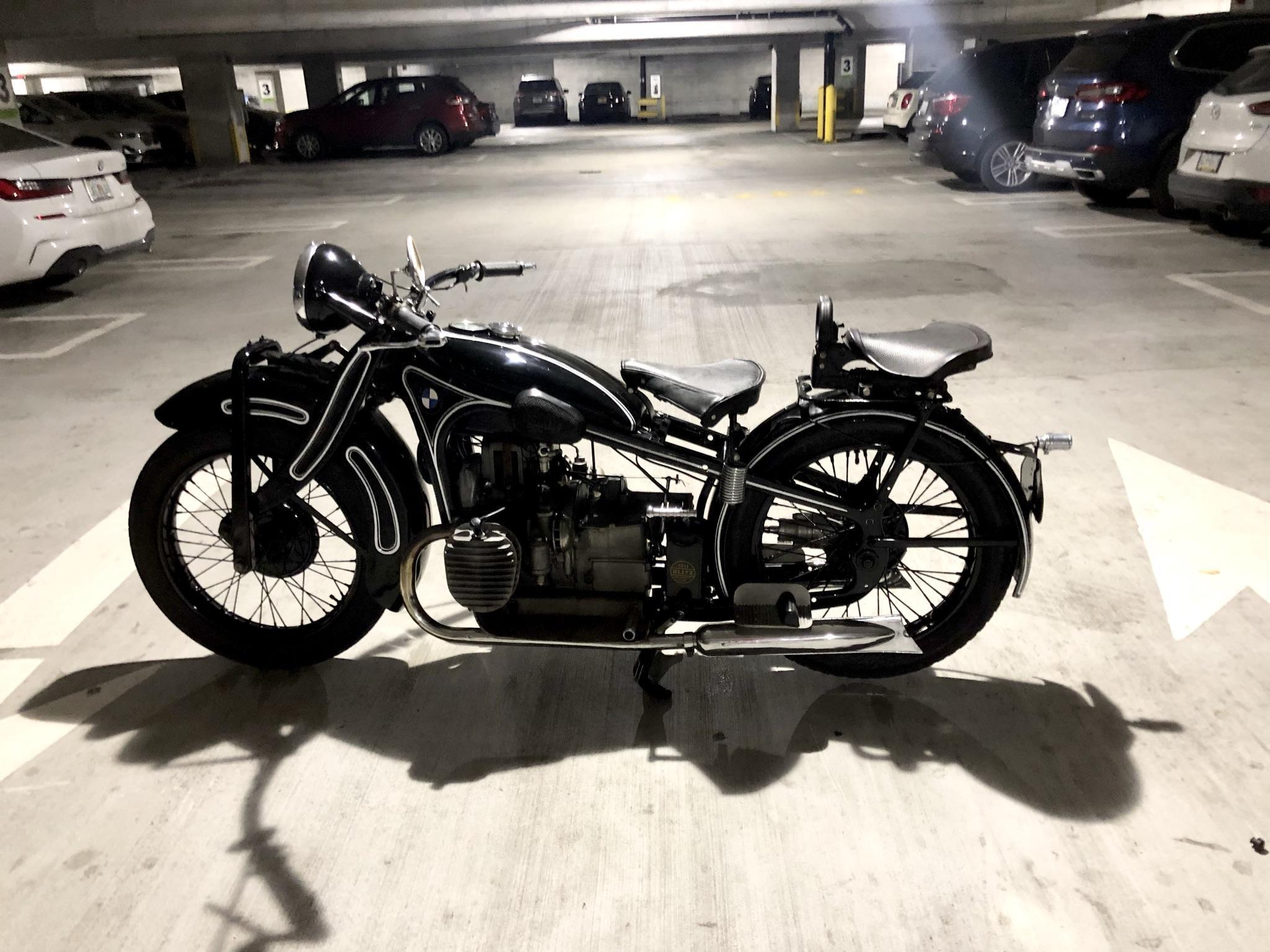 1934 BMW R11 Series 5 is on auction-7