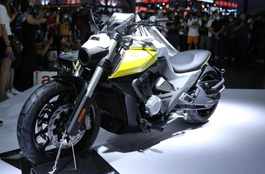  Based on the LF-01 concept Benda unveils its power cruiser the LFC700
