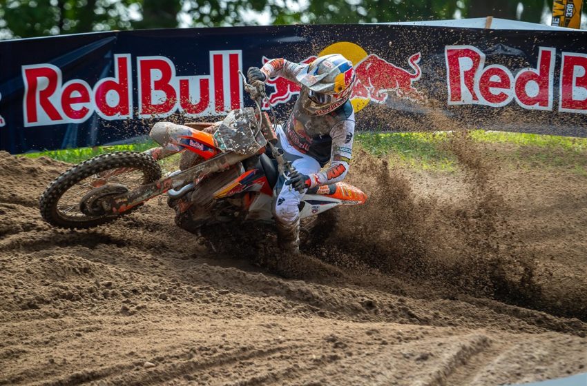  KTM’s Webb stands in the top 5 at Wick 338 National