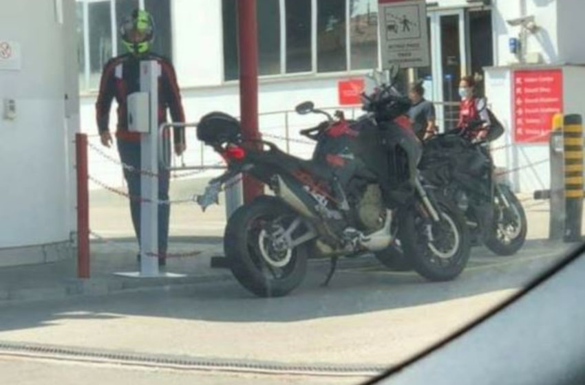  Streetfighter V2 spotted! Ducati’s newest baby racer