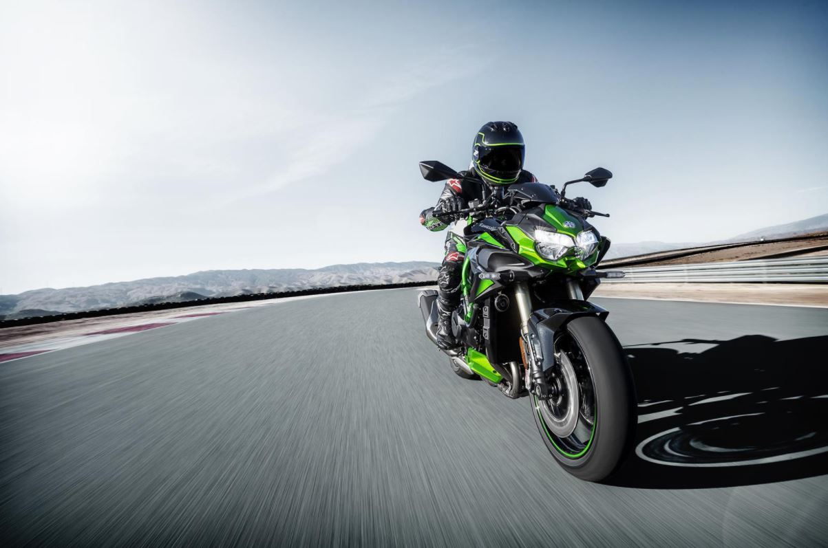 Kawasaki unveils the new 2022 supercharged ZH2 and ZH2 SE Adrenaline