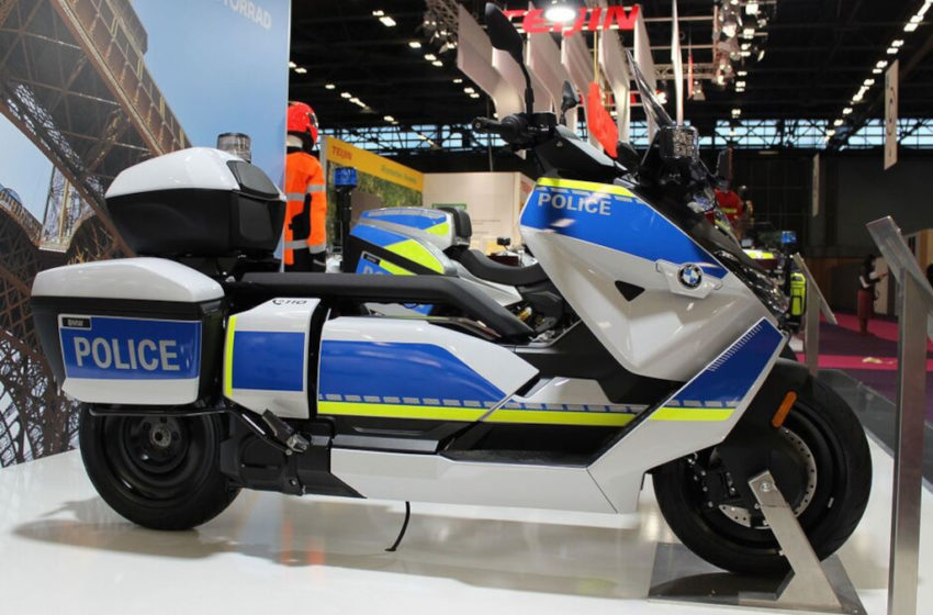  Police get a new Ride: BMW F 900 XR / CE 04 Edition