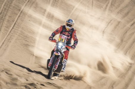 Kevin Benavides tops penultimate stage at Dakar 2022