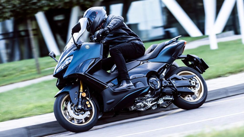 2022 Yamaha TMax 560 features, specifications and price - Adrenaline ...