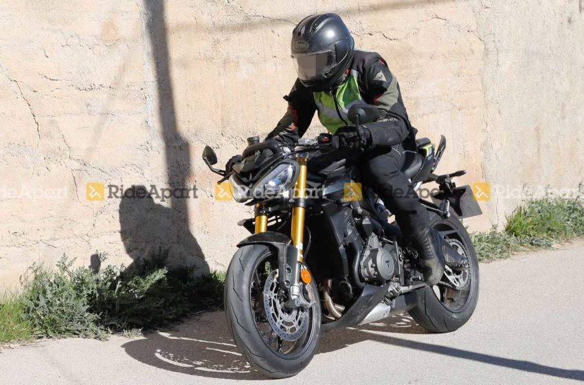  Triumph Street Triple 2023 spy shots offer first look at new 765cc foray
