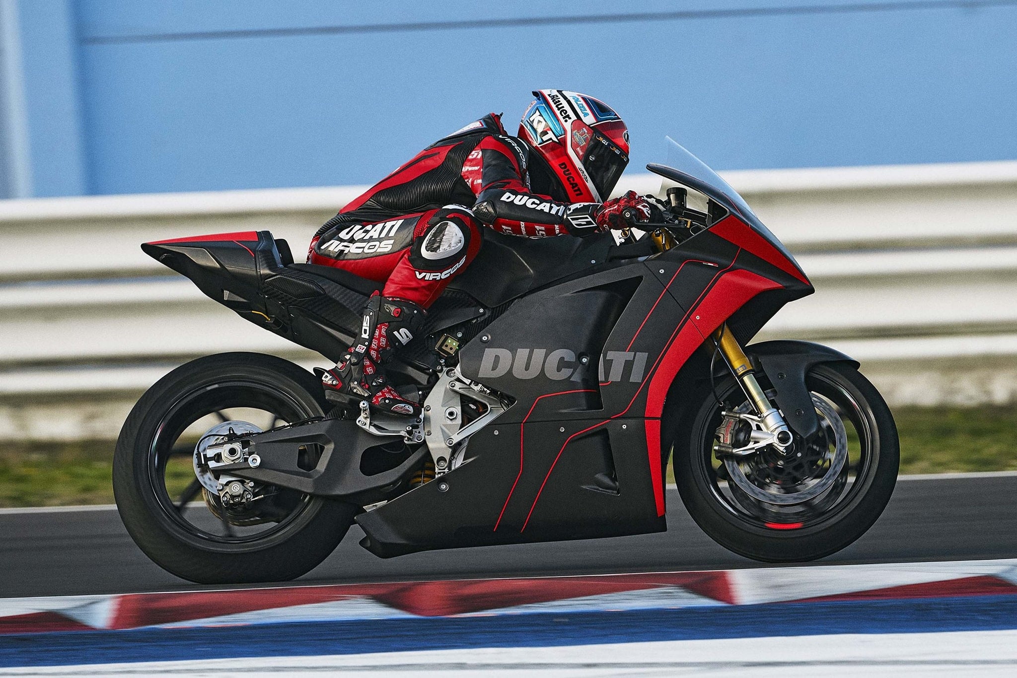MotoE-editorial-img-wide-Ducati