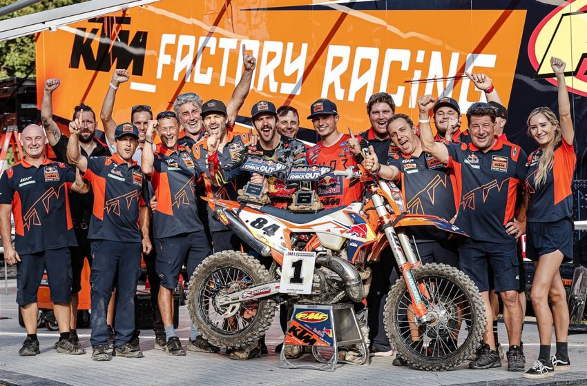  KTM one – to for Trystan Hart and Manuel Lettenbichler