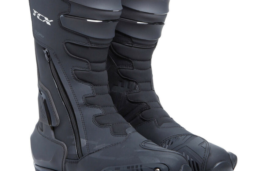  The new S-TR1 WP boots from TCX are quality racing boots at an incredible price