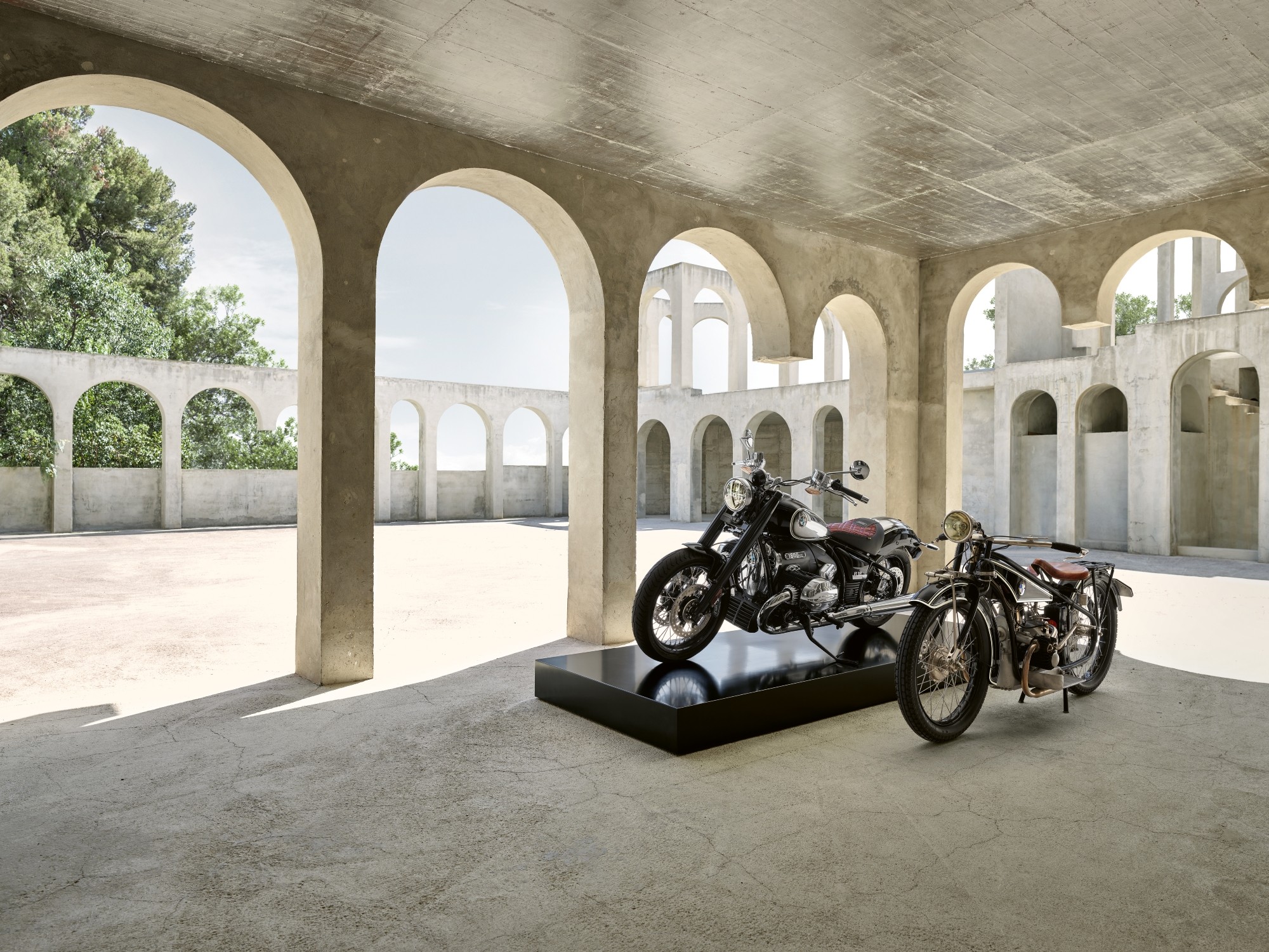 BMW Motorrad presents the R nineT and R 18 100 Years