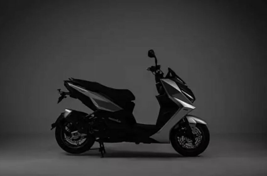  Kymco unveils new KRV200 scooter