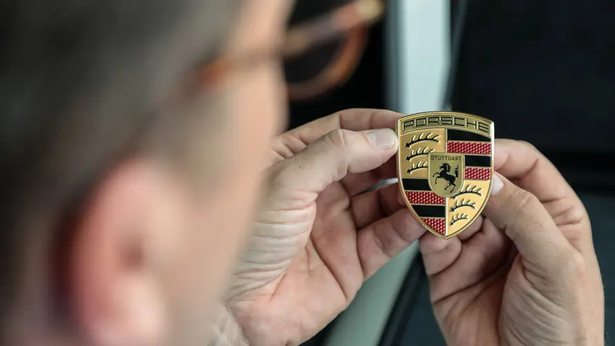 Porsche-Logo-Crest-cover