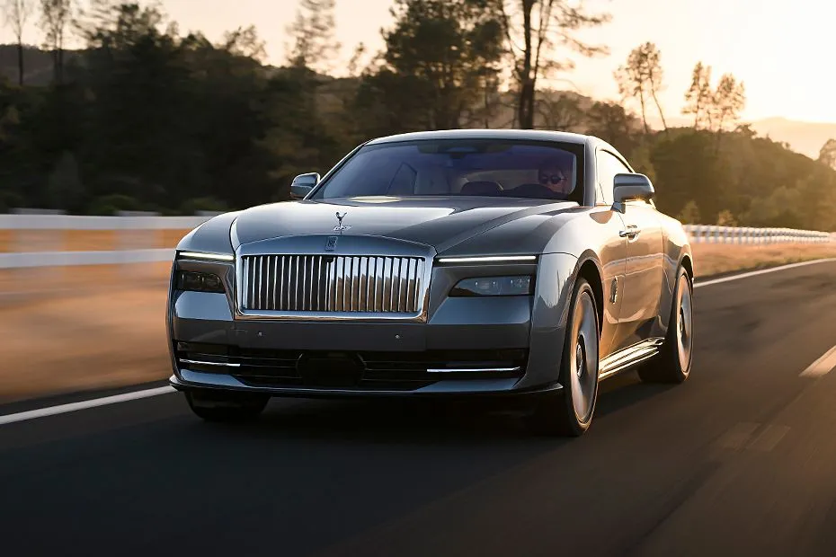 Rolls-Royce-Spectre-Lands-in-Chennai-India-First-Taste-of-New-Electric-Opulence.