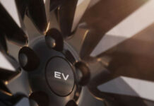 A New Chapter for Jaguar Land Rover: The 2024 Debut of the Electric Range Rover and its Technological Marvels A-New-Chapter-for-Jaguar-Land-Rover-The-2024-Debut-of-the-Electric-Range-Rover-and-its-Technological-Marvels-1