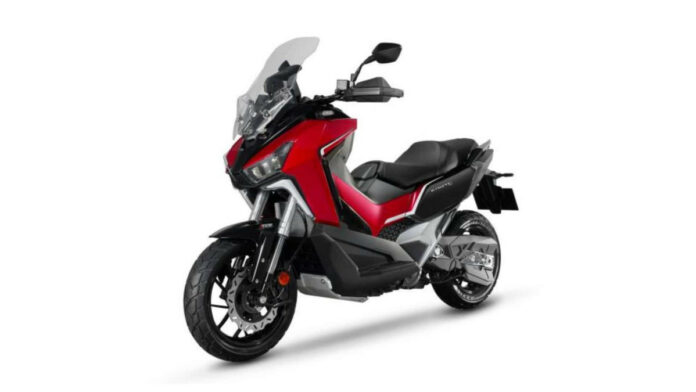 New-SYM-ADXTG-400-Redefining-Urban-Mobility-with-Advanced-Scooter-Technology-2.