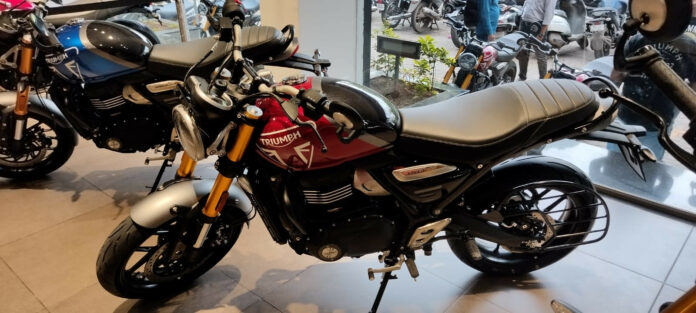 New-Triumph-Speed-400-Unveiling-the-Power-Packed-Two-Wheeler-with-a-Special-Discount.j