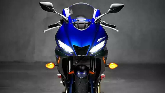 New-Yamaha-YZF-R3-in-India-Price-Specs-and-Everything-You-Need-to-Know