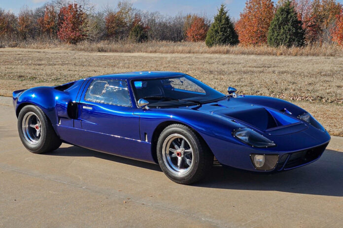 Unveiling-the-Ford-GT40-Replica-A-Star-of-Ford-v-Ferrari-Now-for-Sale-1.