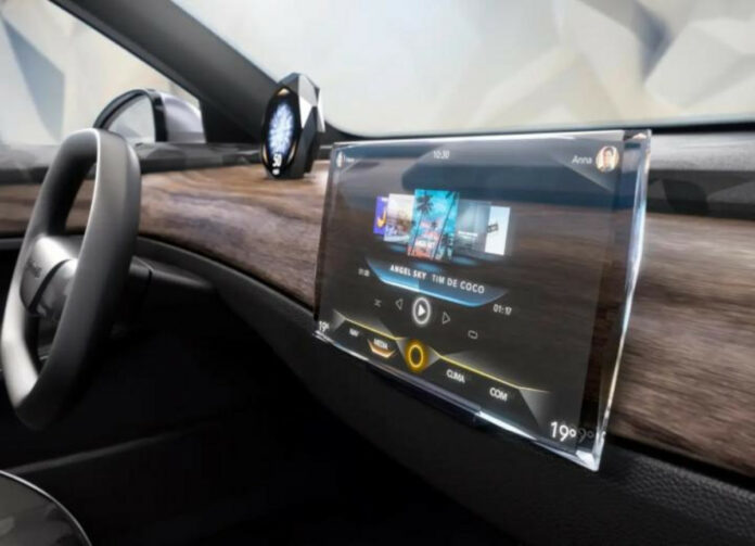 Continental and Swarovski Mobility Revolutionize Car Interiors with the Crystal Centre Display